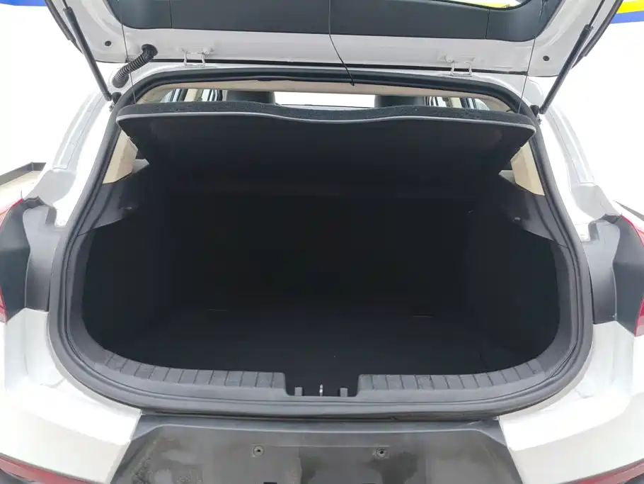 Geely Emgrand GS — миниатюра 4