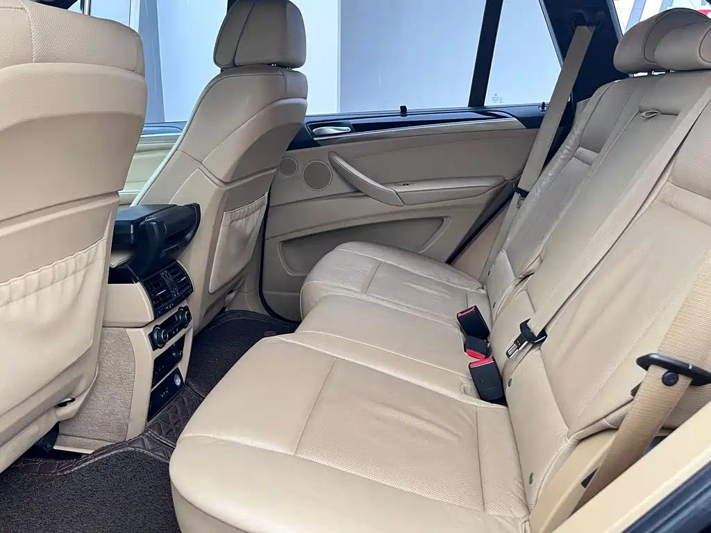BMW X5 (Import) — миниатюра 9