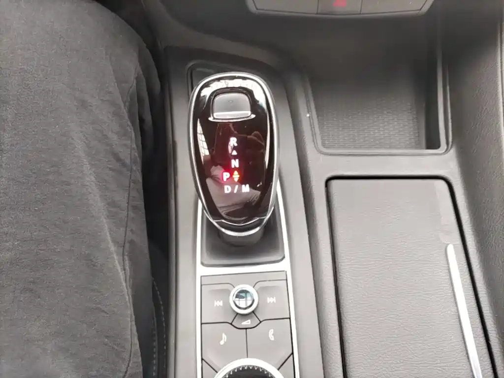 Cadillac CT5 — миниатюра 7
