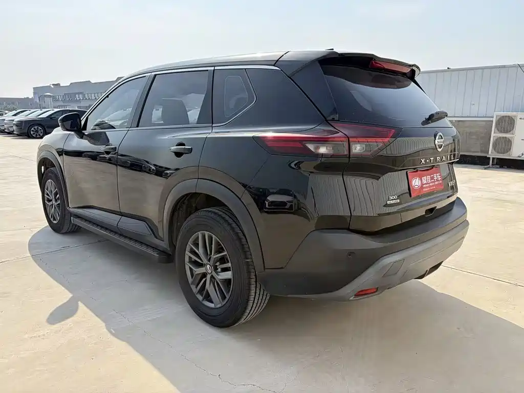 Nissan X-Trail — миниатюра 8