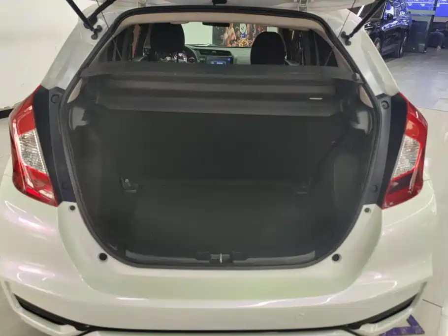 Honda Fit — миниатюра 4