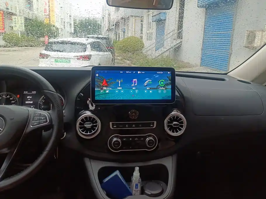 Mercedes-Benz Vito — миниатюра 13
