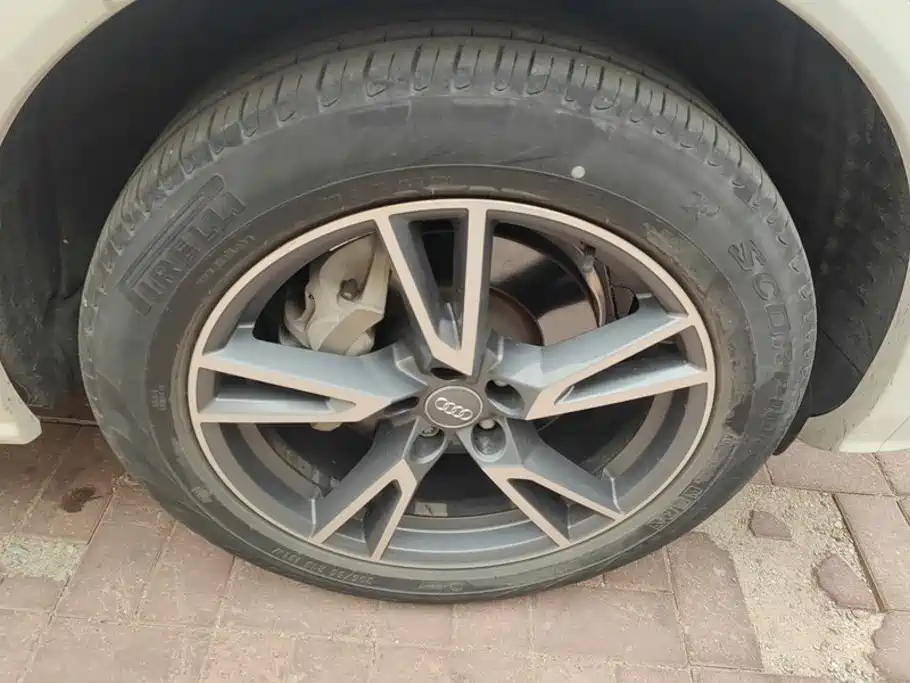 Audi Q5L — миниатюра 6