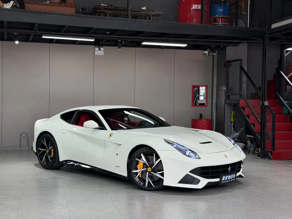 Ferrari F12berlinetta — миниатюра 3