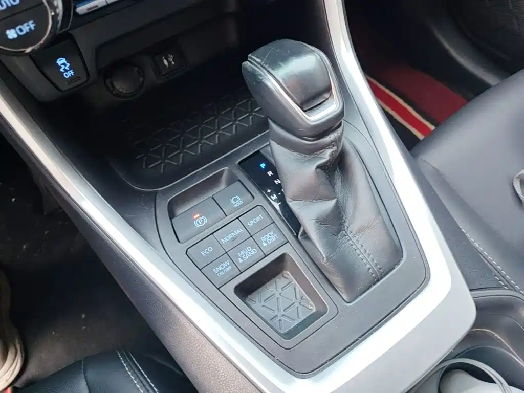 Toyota Wildlander — миниатюра 14