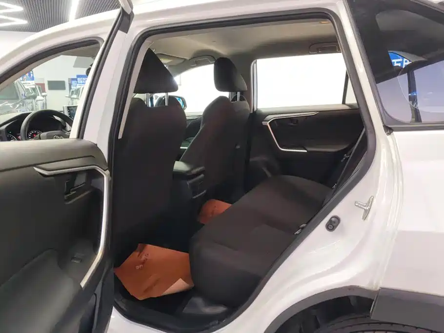 Toyota Wildlander — миниатюра 11