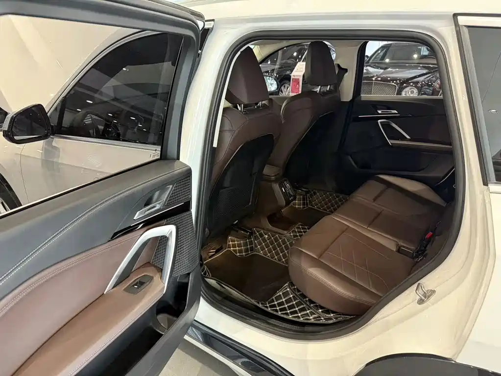 BMW X1 — миниатюра 8