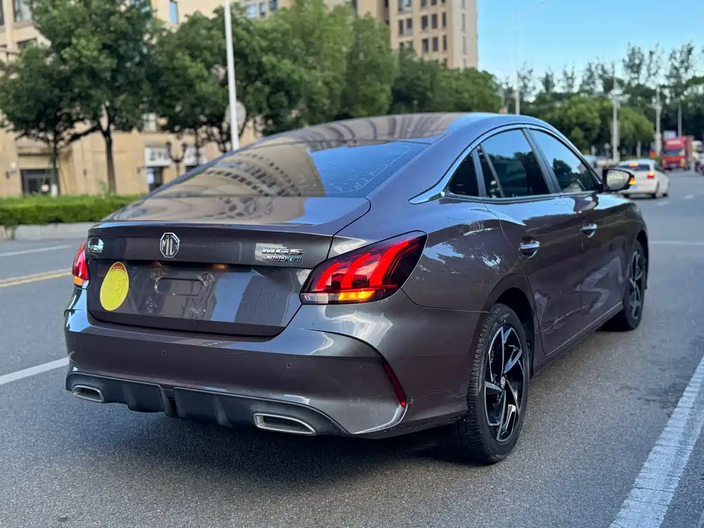 MG MG5 — миниатюра 4