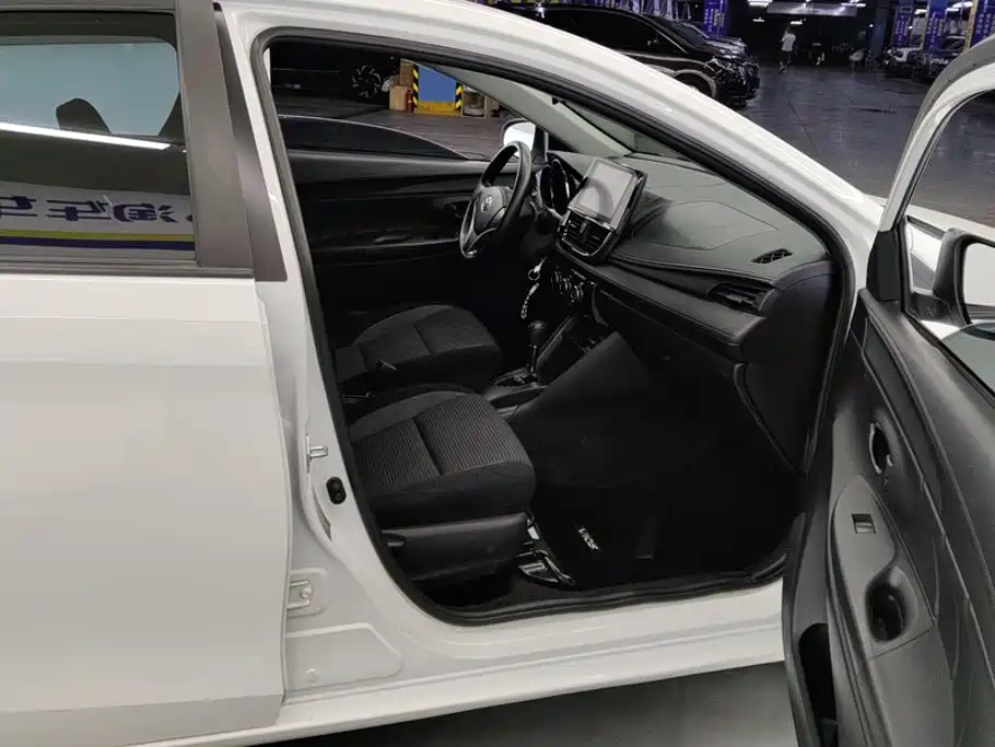 Toyota Vios — миниатюра 8