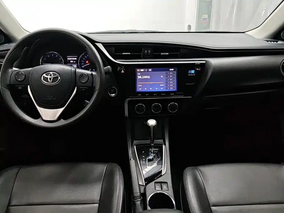 Toyota Corolla — миниатюра 12