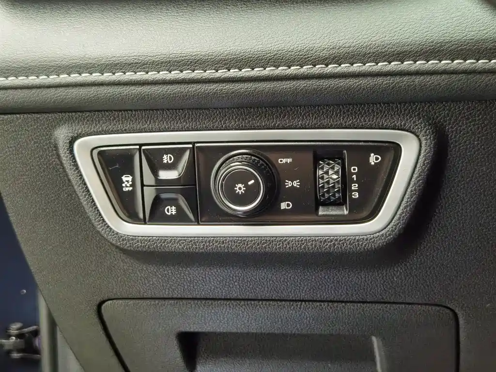 Wuling Victory — миниатюра 21