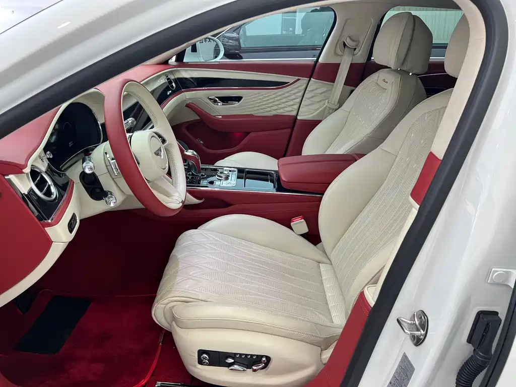 Bentley Flying Spur — миниатюра 6