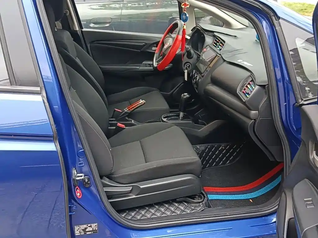 Honda Fit — миниатюра 25