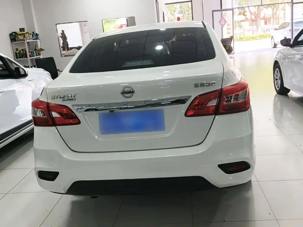 Nissan Sylphy — миниатюра 6