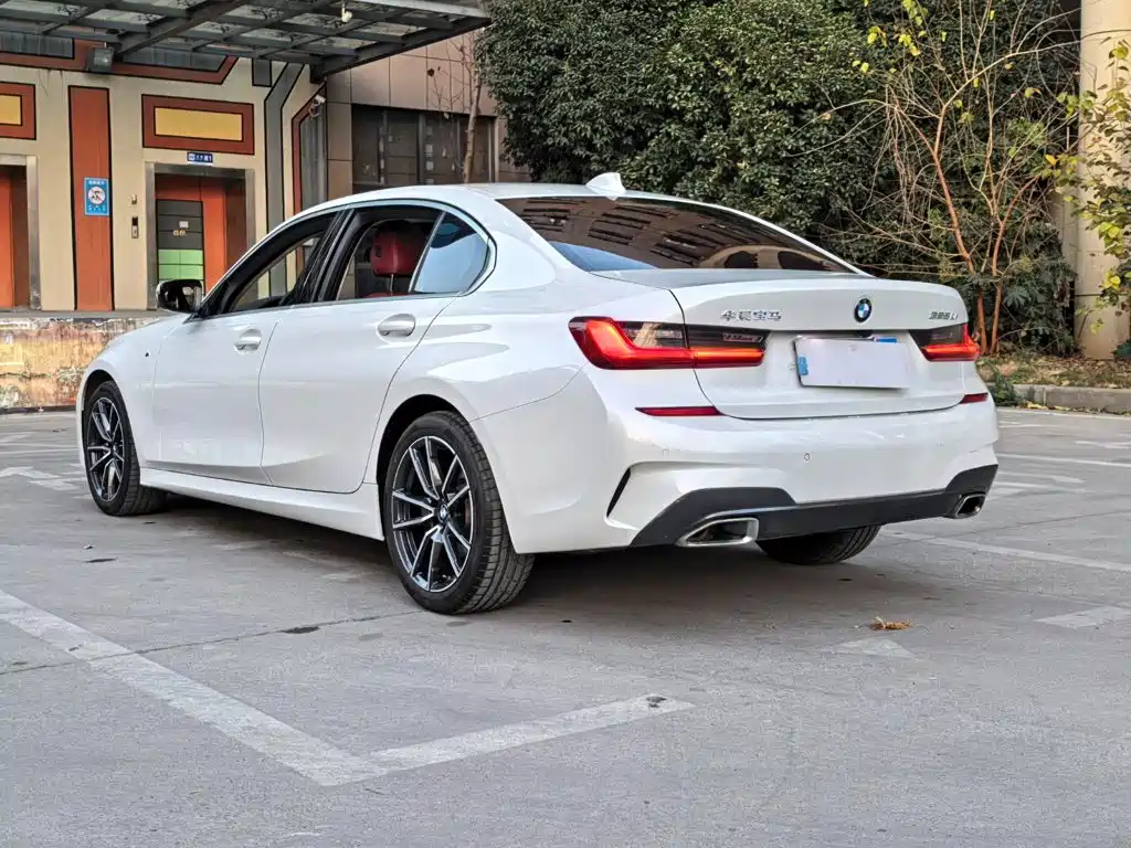 BMW 3 Series — миниатюра 17