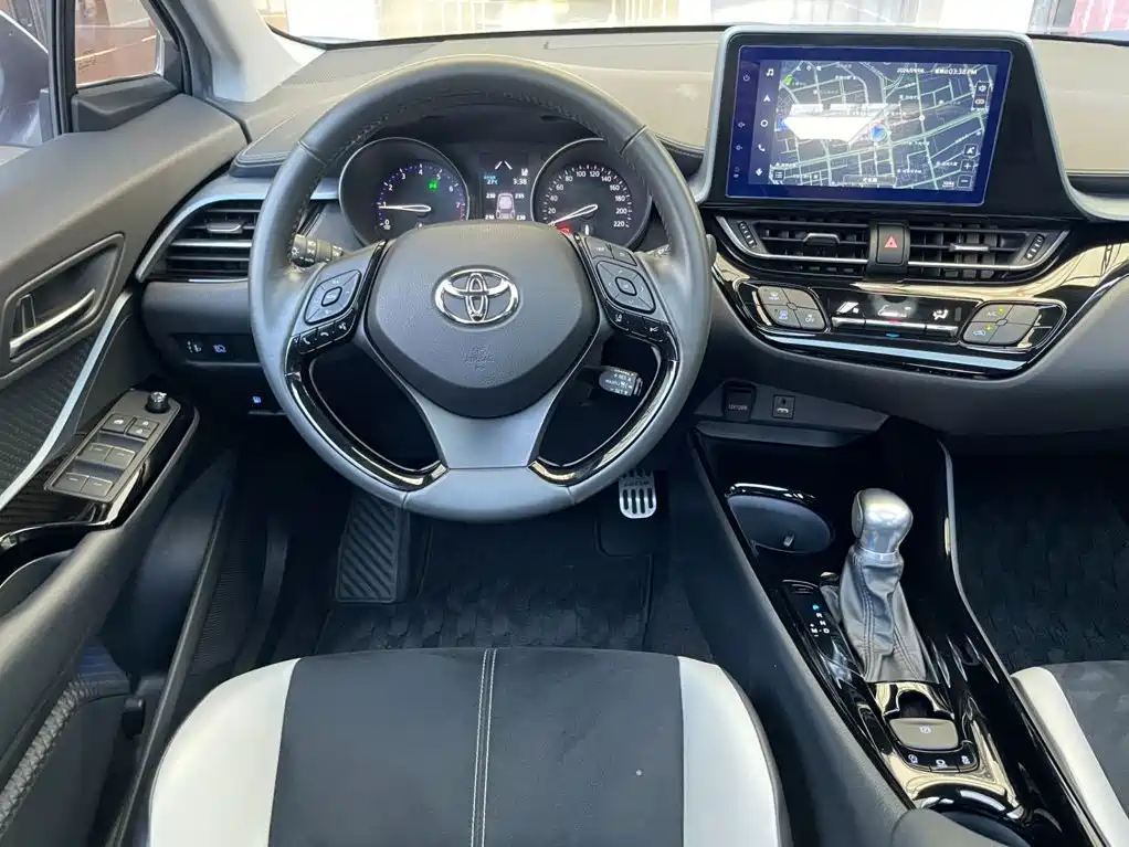Toyota IZOA — миниатюра 11