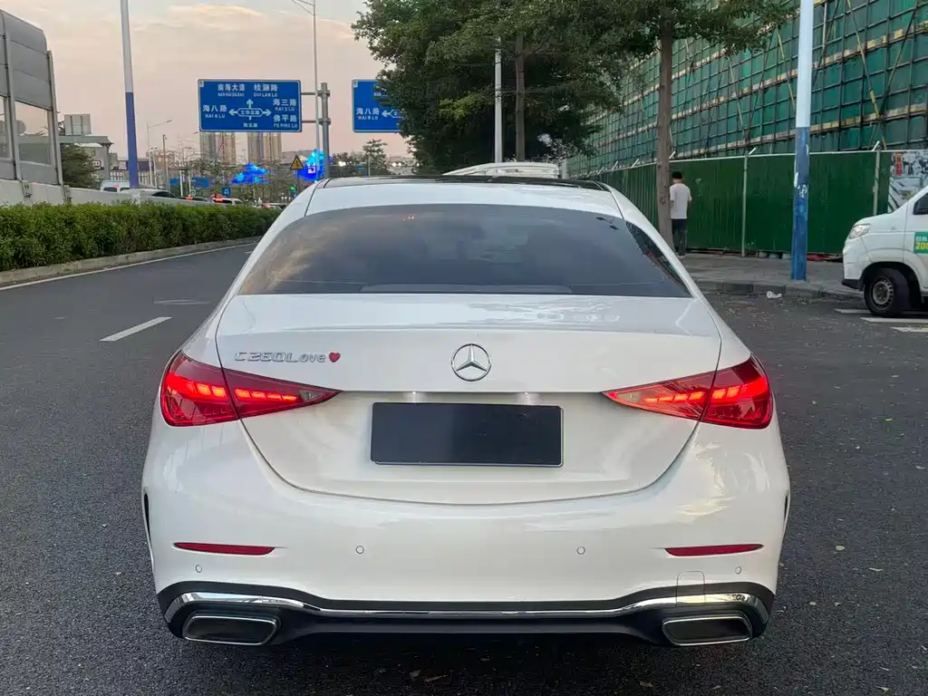 Mercedes-Benz C-Class — миниатюра 4