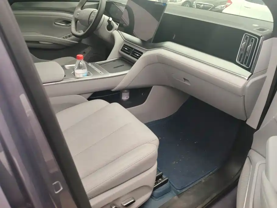 BYD Song Ultra — миниатюра 8