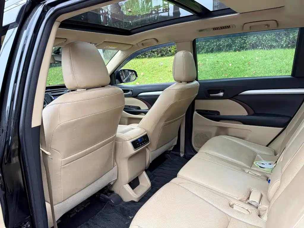 Toyota Highlander — миниатюра 11