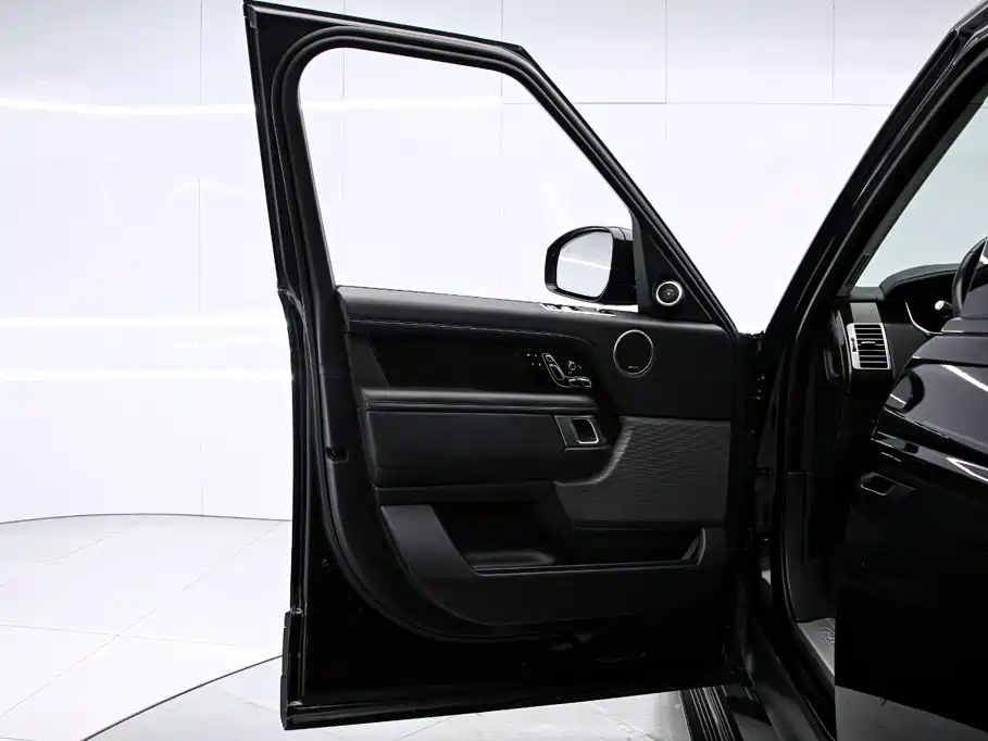 Land Rover Range Rover — миниатюра 13