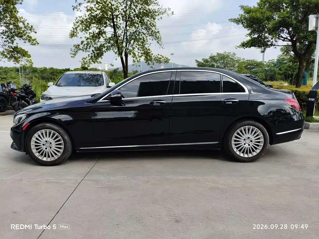 Mercedes-Benz C-Class — миниатюра 3