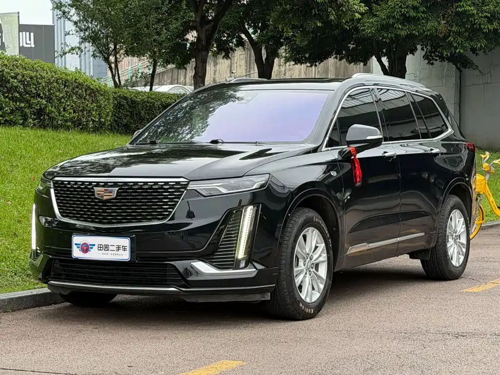 Cadillac XT6
