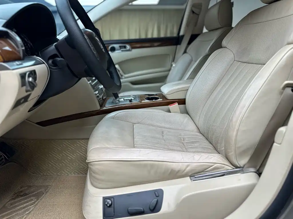 Volkswagen Phaeton — миниатюра 9