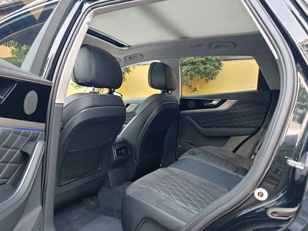Hongqi Hongqi HS5 — миниатюра 10