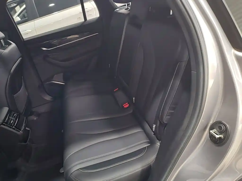 Geely Xingyue L — миниатюра 17