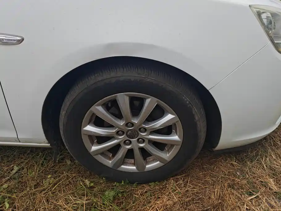 Buick Excelle — миниатюра 6