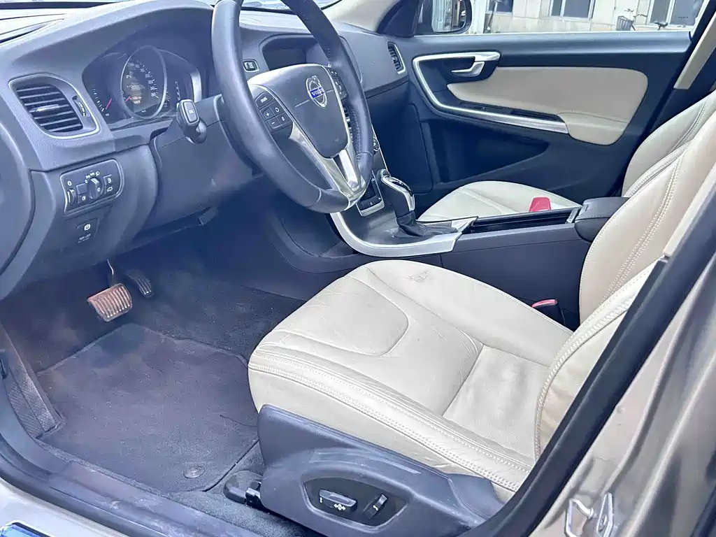 Volvo S60 — миниатюра 12