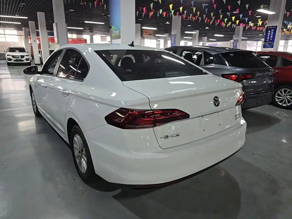 Volkswagen Bora — миниатюра 5