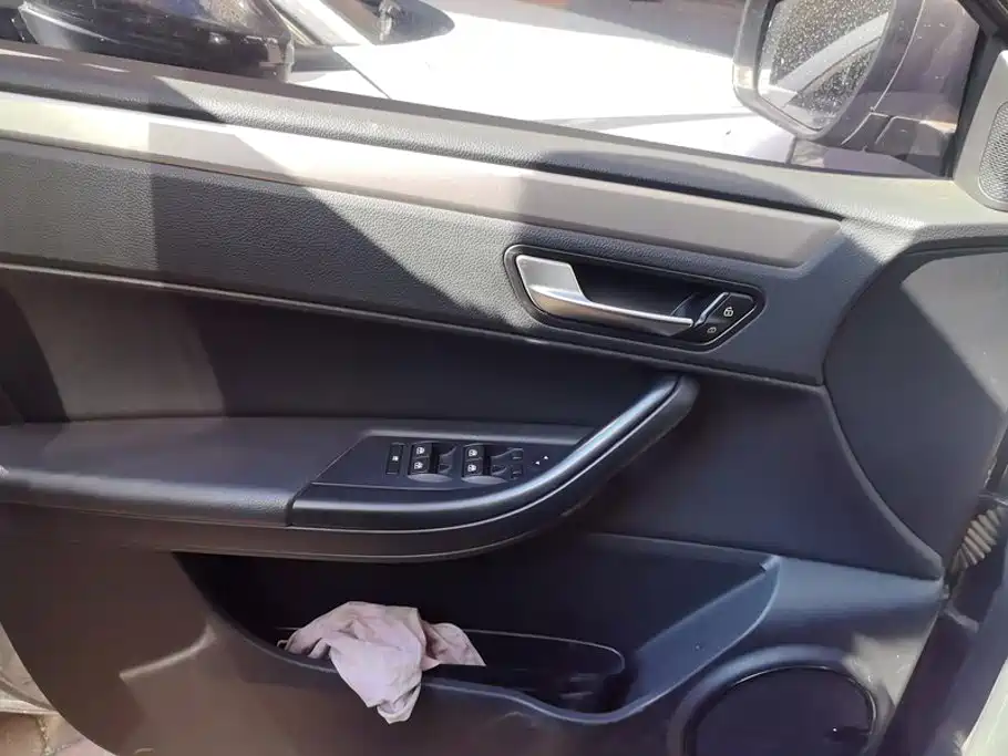 Qoros Qoros 3 — миниатюра 7
