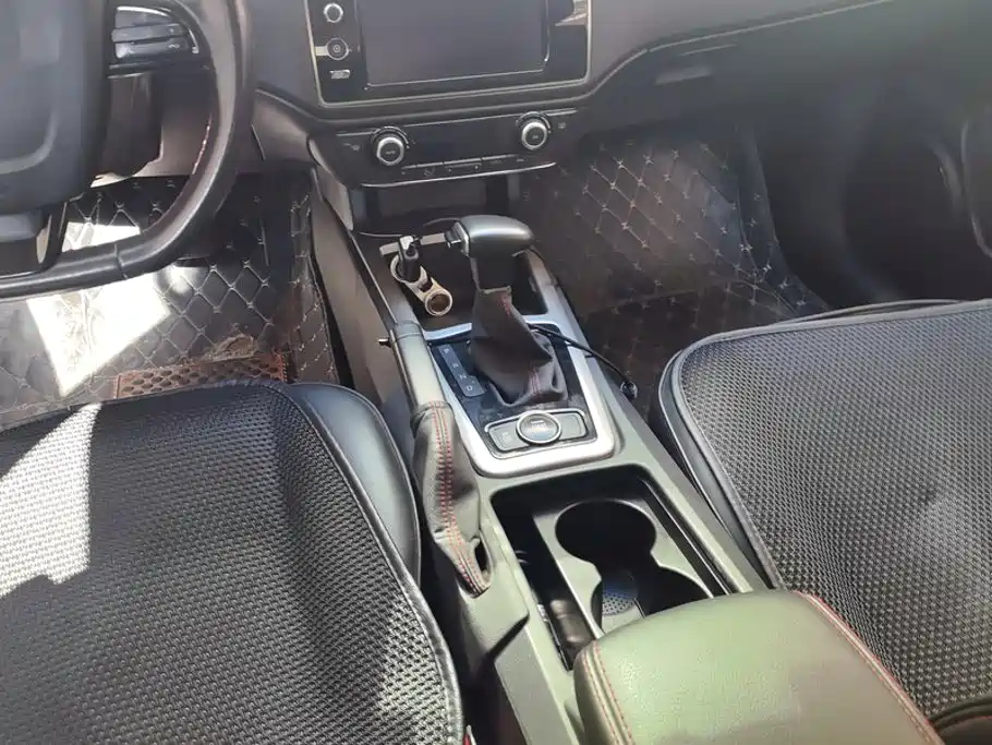 Qoros Qoros 3 — миниатюра 16