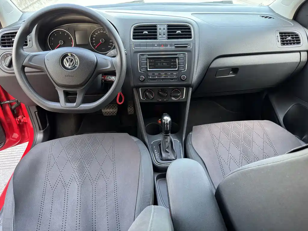 Volkswagen Polo — миниатюра 10