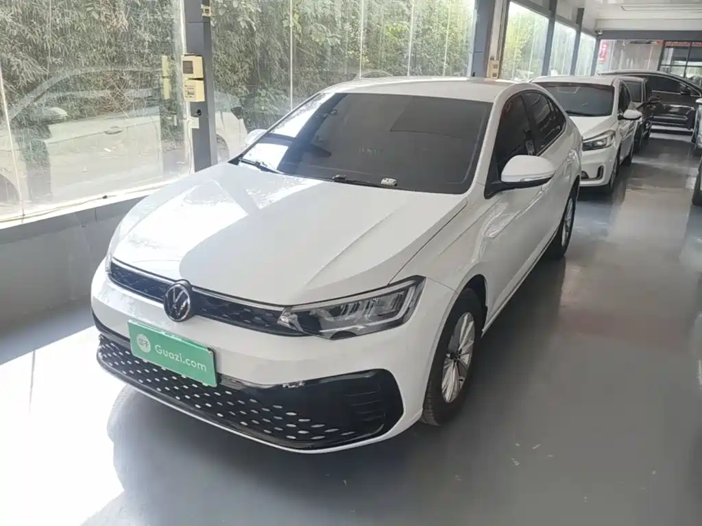 Volkswagen Lavida — миниатюра 2