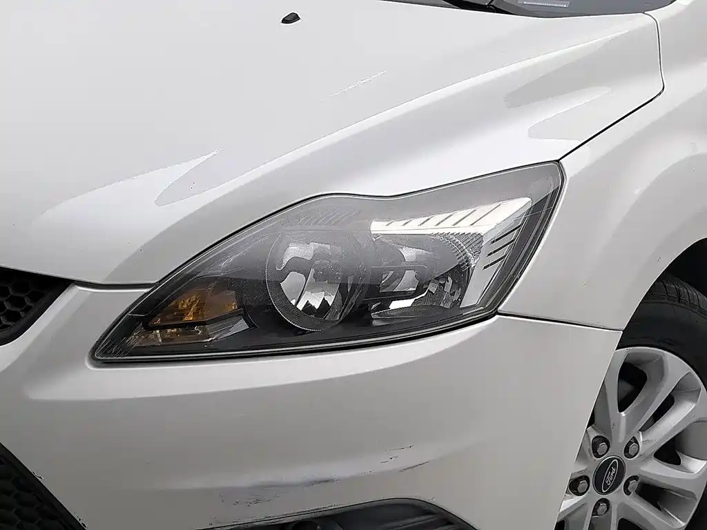 Ford Focus — миниатюра 7