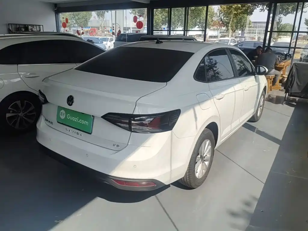 Volkswagen Lavida — миниатюра 7
