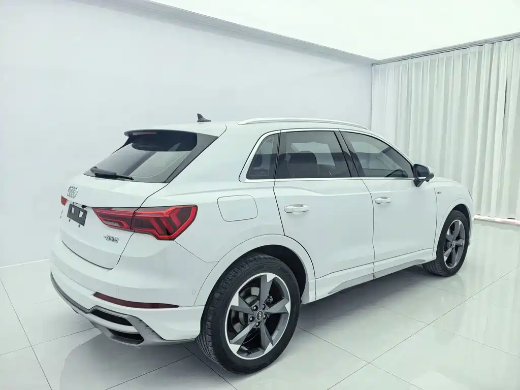 Audi Q3 — миниатюра 6