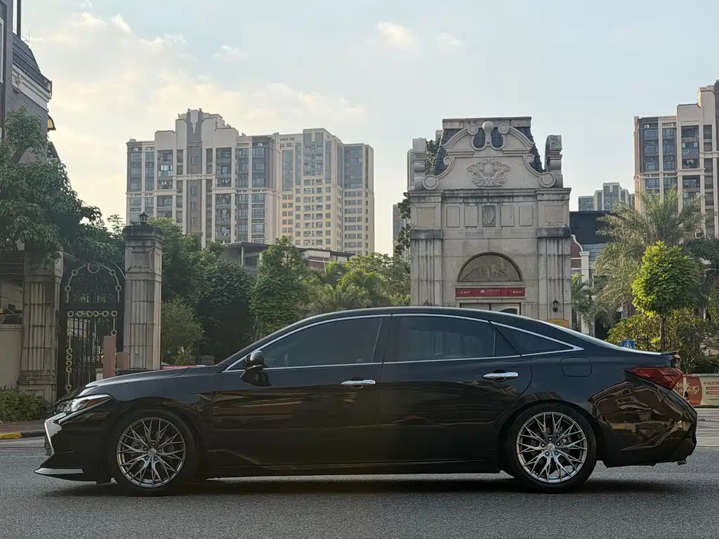 Toyota Avalon — миниатюра 13