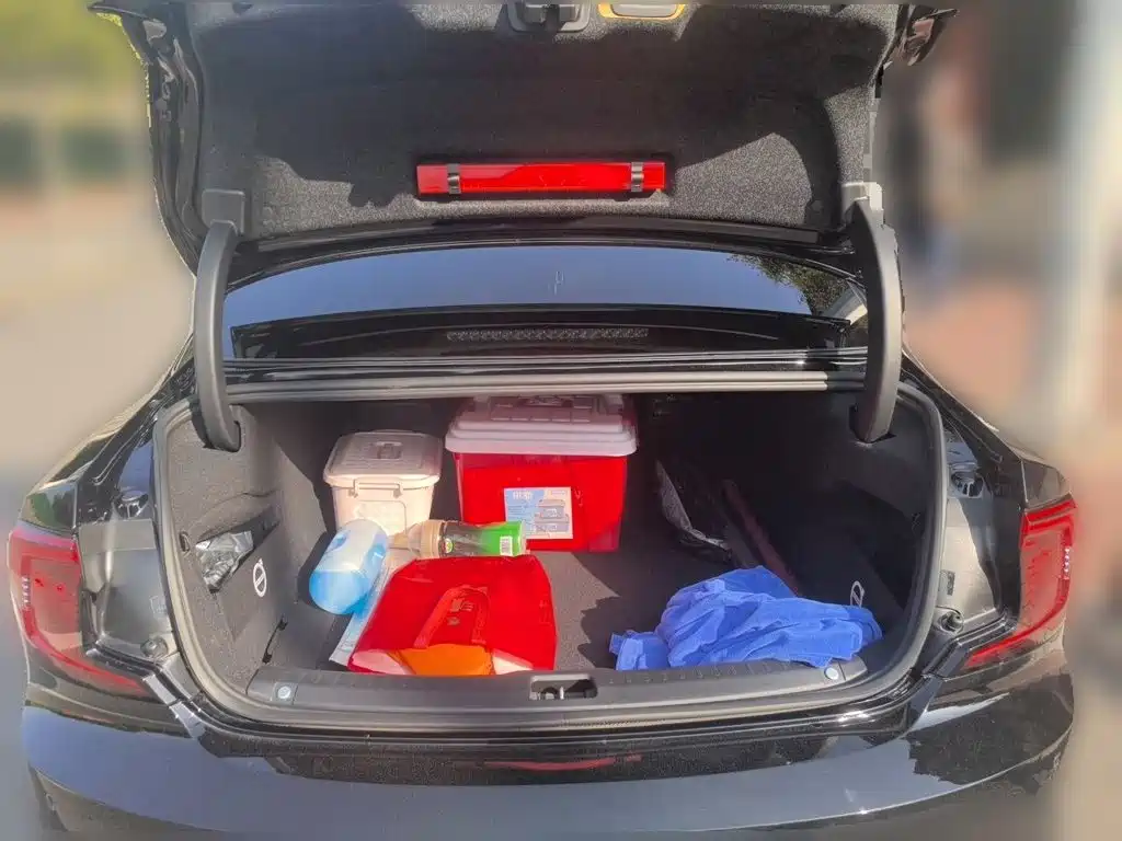 Volvo S90 — миниатюра 15