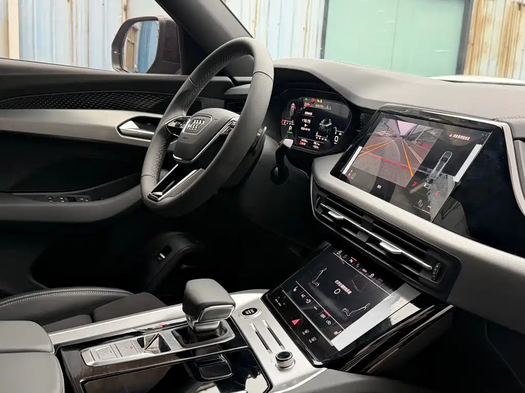 Audi Q6 — миниатюра 6