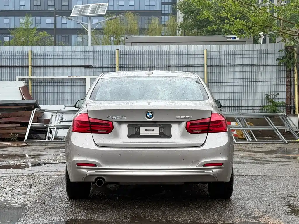 BMW 3 Series — миниатюра 5