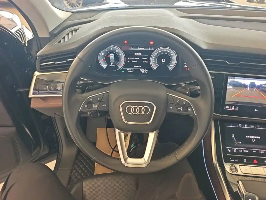 Audi Q7 — миниатюра 11