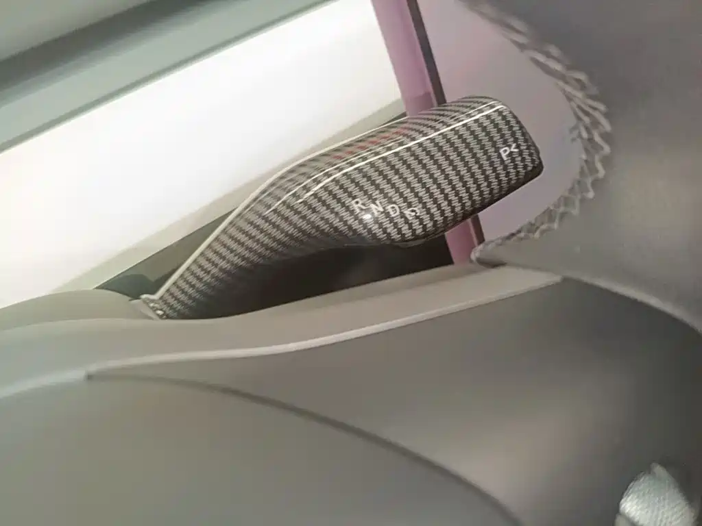 Tesla Model 3 — миниатюра 14