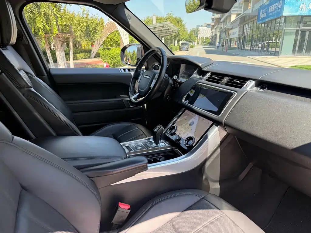 Land Rover Sport PHEV — миниатюра 25