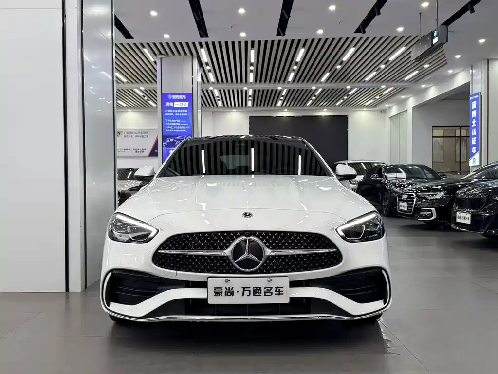 Mercedes-Benz C-Class — миниатюра 2