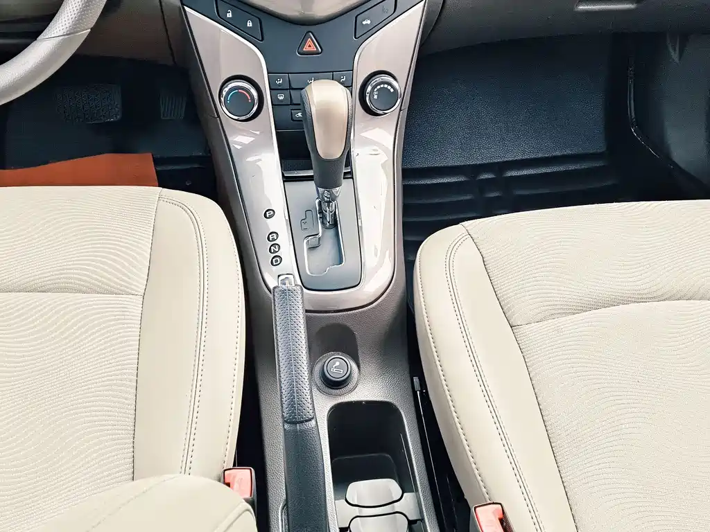 Chevrolet Cruze — миниатюра 7