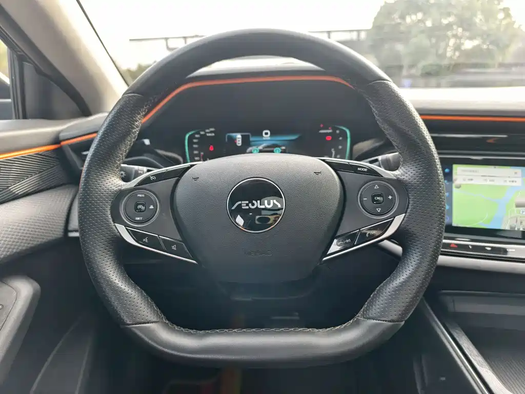 DONGFENG YI HYUN MAX