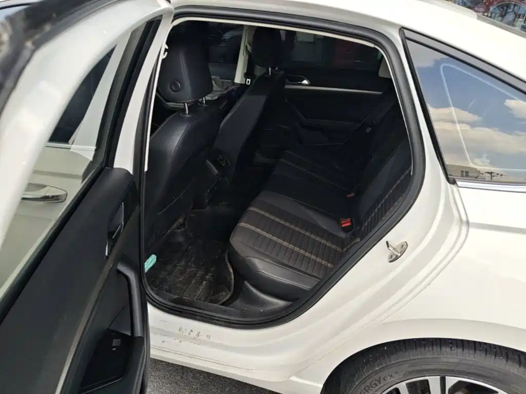 Volkswagen Lavida — миниатюра 22